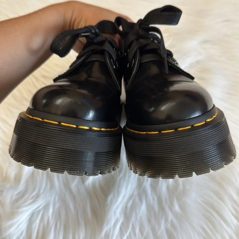 Dr. Martens excellent preowned